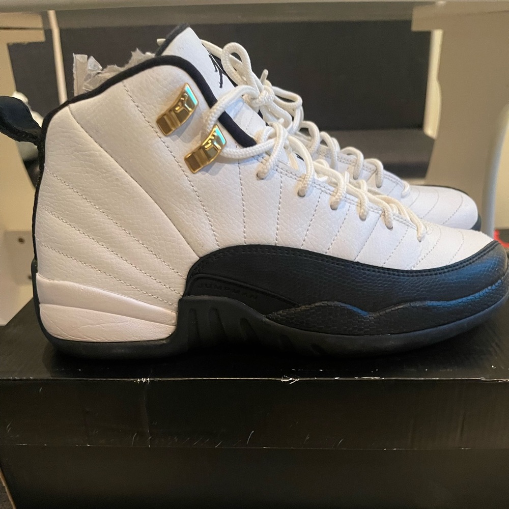 Jordan 12 (Taxi) size 6.5 - 2013 release